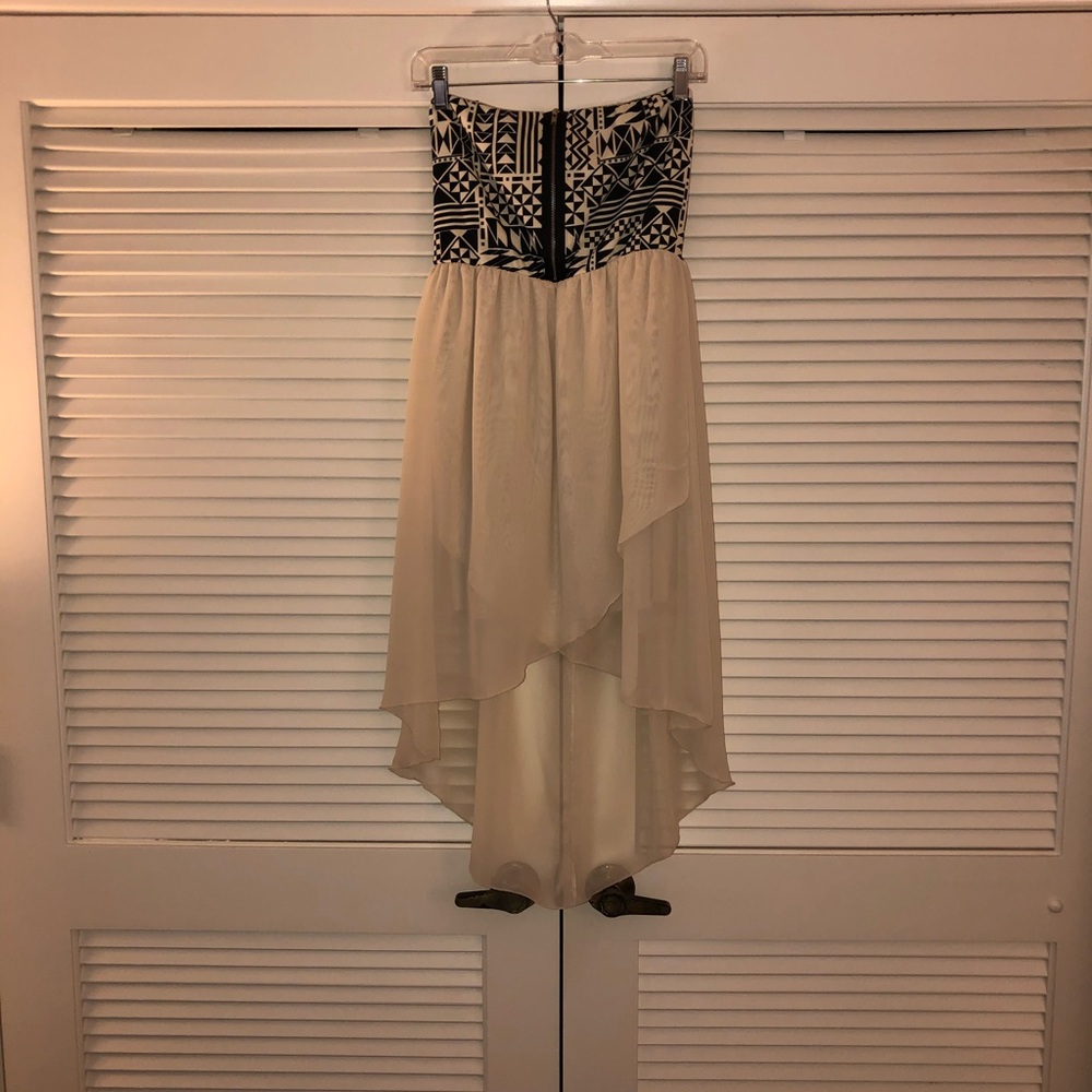Elegant Cream and Black Strapless Dress